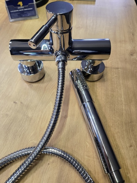 Tower Tech 12030 Baterie Prysznicowe Jednouchwytowe Podtynkowe, Ścienne La Torre.