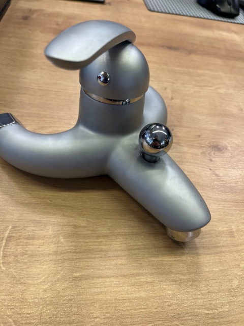 Bateria wannowa La Torre Starlight 10020 powystawowa